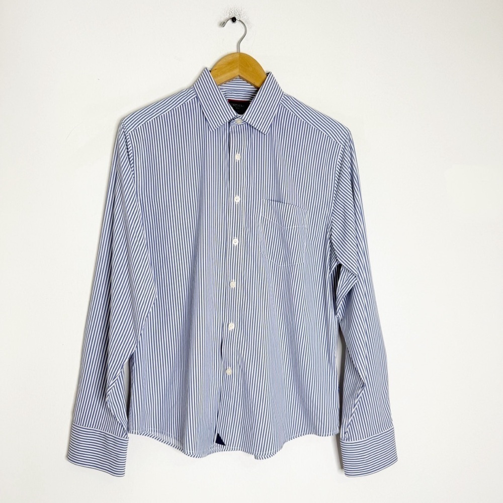 UNTUCKit Men's Blue and White Striped Shirt Performance Size Small Terra